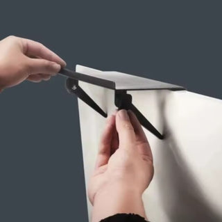 Hylle til oppbevaring på skjerm eller tv